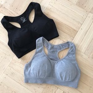 Racer back sports bra top bundle - sz medium